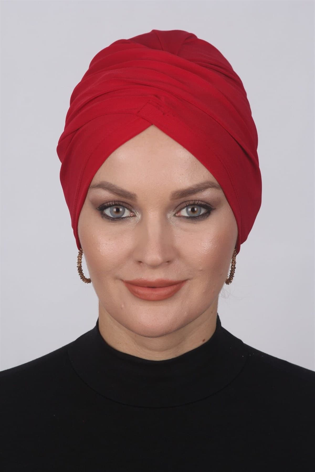 Çapraz Bone Kırmızı — görsel 1/1
