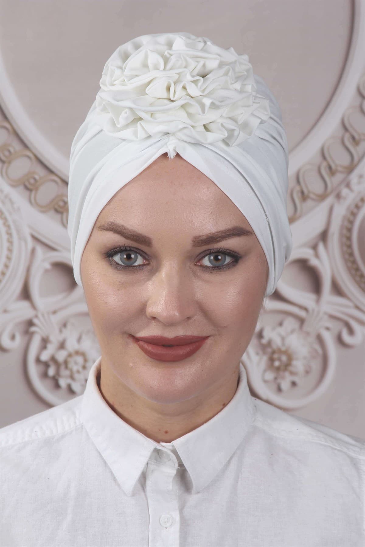 Güllü Bone Beyaz