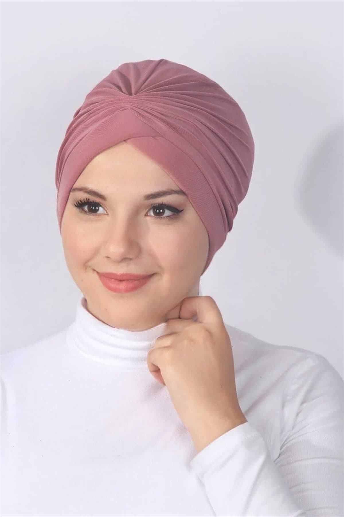 Süngerli Çapraz Bone Gül Kurusu — görsel 1/1