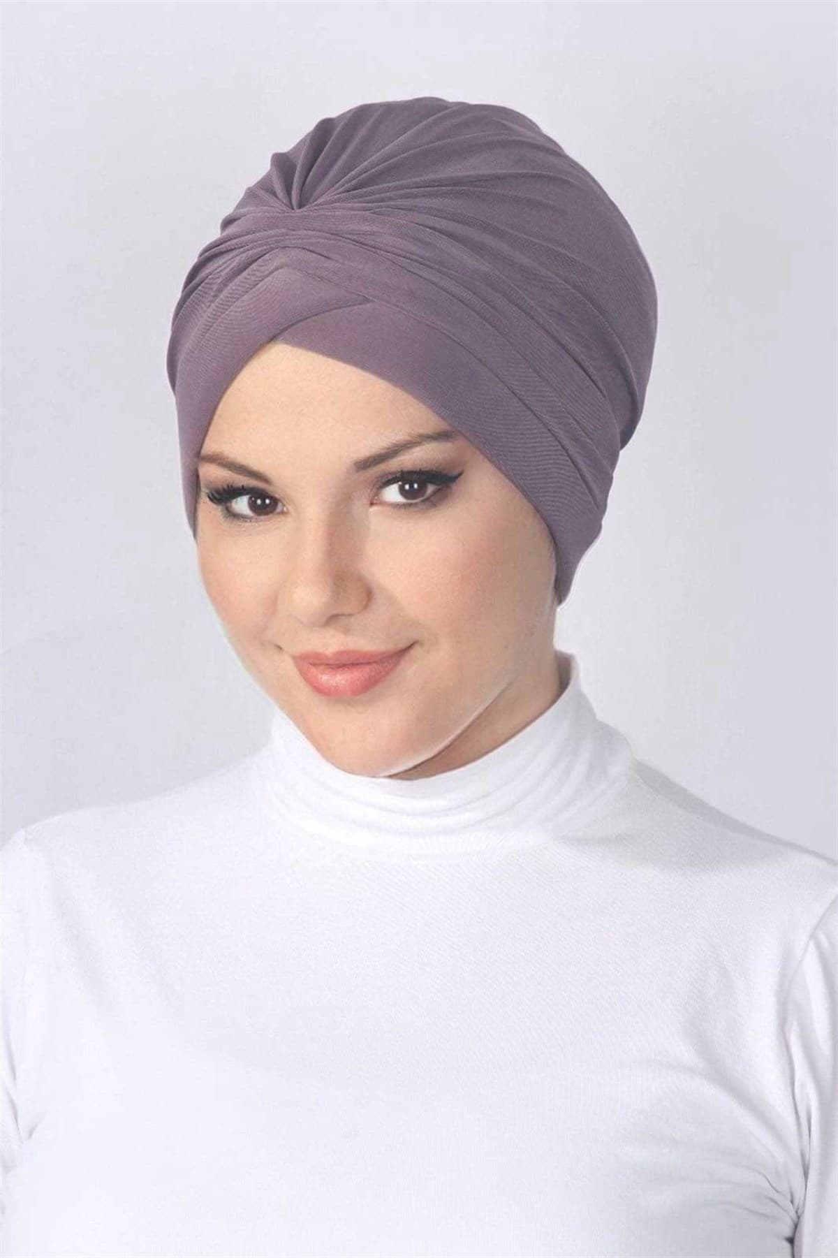 Süngerli Çapraz Bone Vizon — görsel 1/1