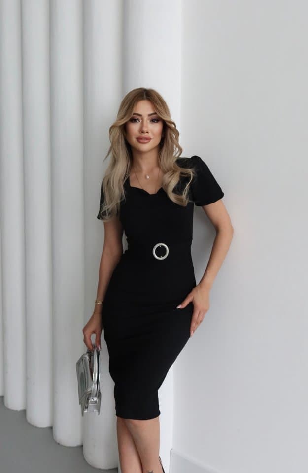 Kadın Kısa Kollu Yakası Açık önden Halka Detaylı Ithal Krep Elbise — görsel 1/8