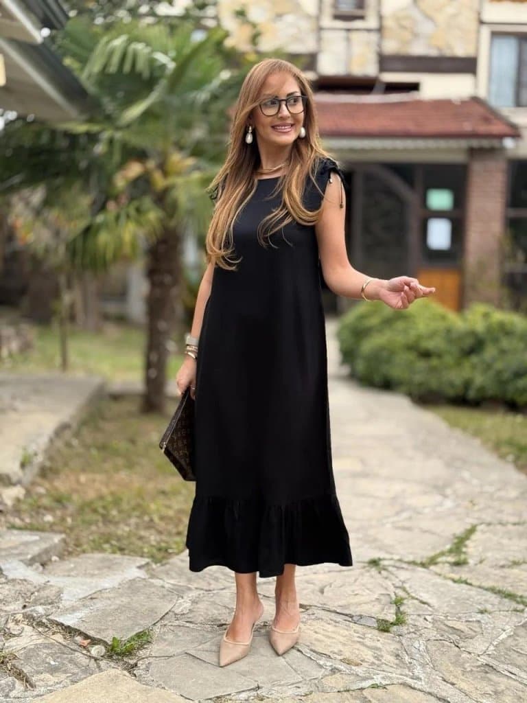 Kadın Omuzlardan Büzgülü Kayık Yaka Fırfırlı Janjan Krep Elbise — görsel 1/7