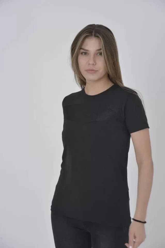 Gögüs Fileli Slim Fit T-shirt - Siyah — görsel 1/2