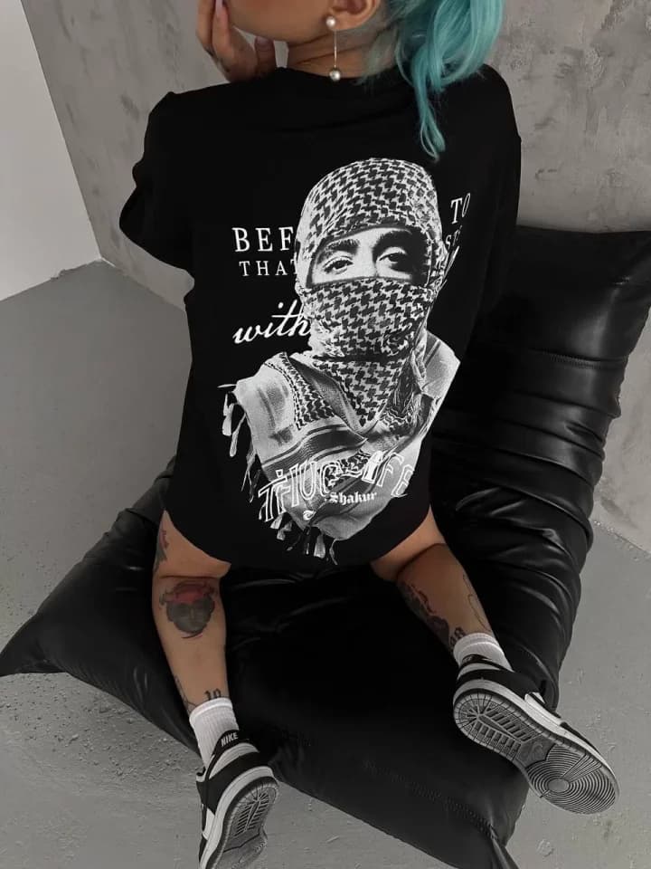 Unisex Baskılı Oversize T-Shirt - Siyah — görsel 1/4