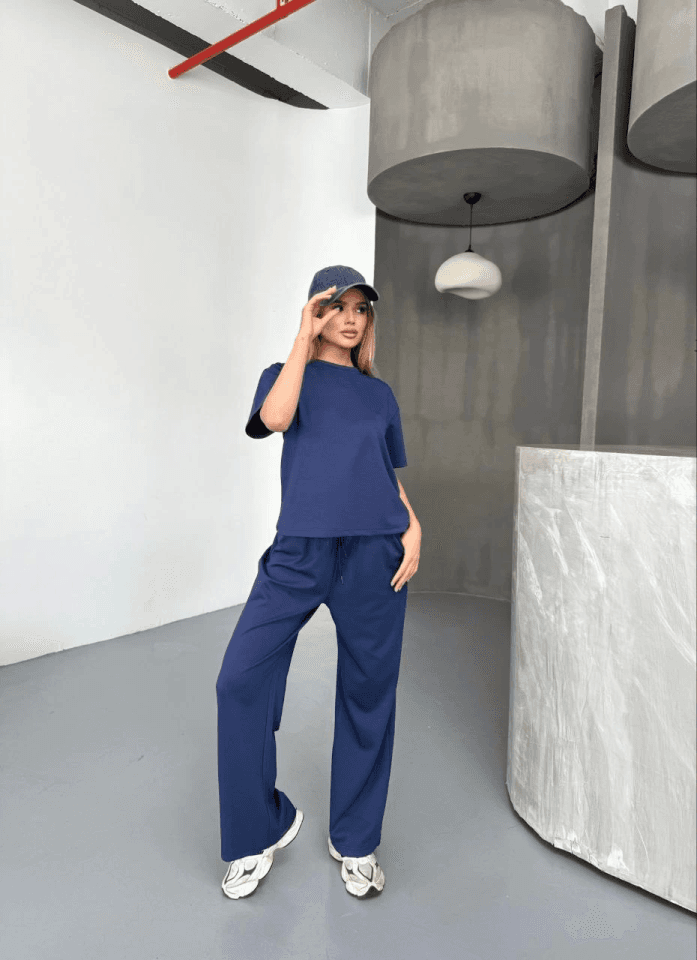 Osy Modal Yumuşak Dokulu Kumaş Kısa Kollu Bluz Rahat Pantalon Ikili Takım- Lacivert — görsel 1/4
