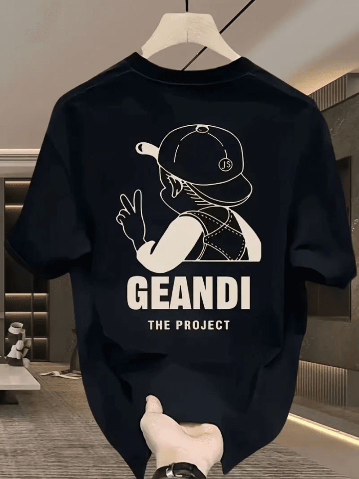 Geniş Kesim Pamuklu Tişört - GANDHI The Project Baskılı, Siyah, Rahat Kesim, Kısa Kollu, Günlük Kıyafet, Her Gün Giyilebilecek Tişört- Siyah — görsel 1/4
