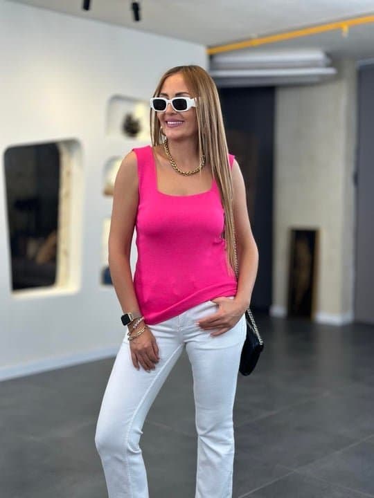 Kadın Kare Yaka Kalın Askılı Beyaz Triko Bluz — görsel 1/5
