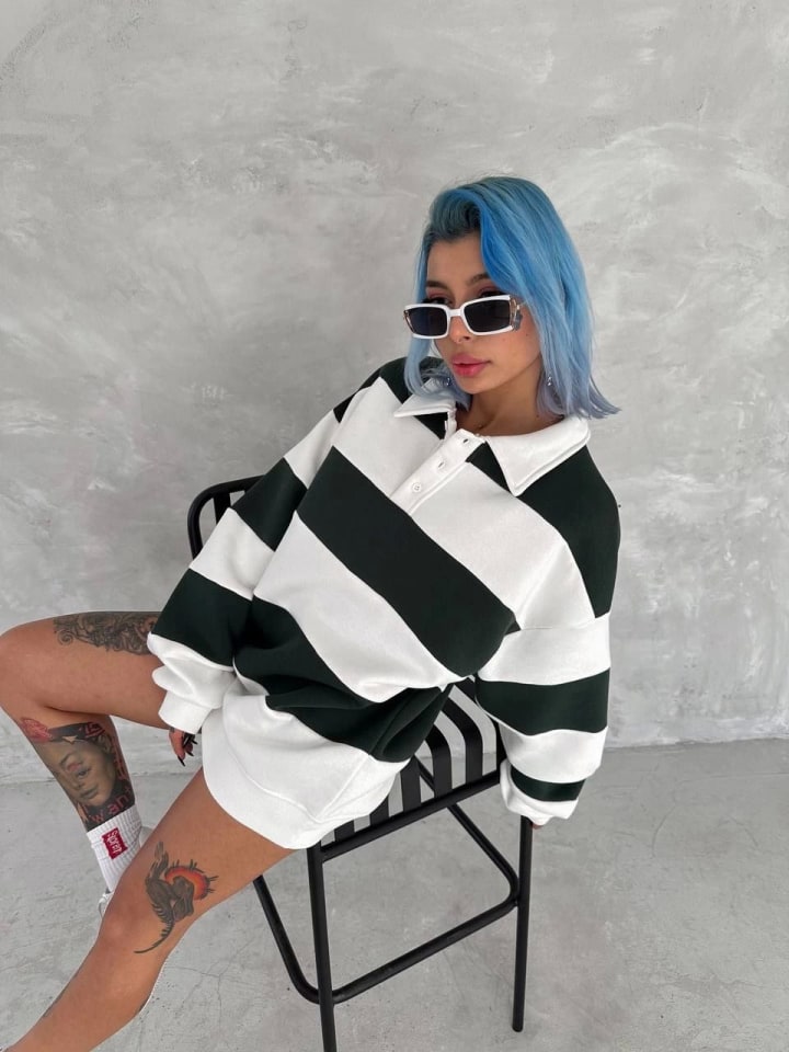 Unisex Üç İplik Parçalı Yakalı Sweatshirt - Yeşil — görsel 1/4