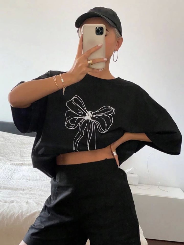 Baskılı Oversize T-Shirt - Siyah — görsel 1/4