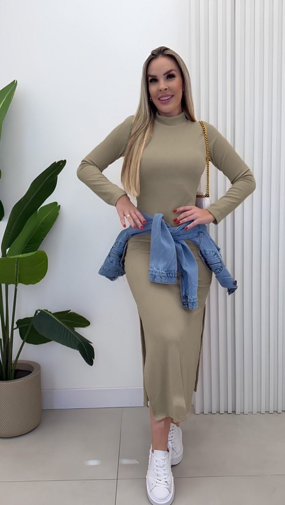Kadın Uzun Kollu Balıkçı Yakalı Yanlardan Yırtmaçlı Kaşkorse Maxi Elbise — görsel 1/4