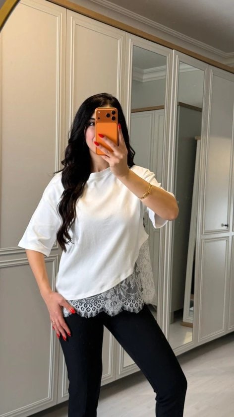 Kısa Kollu Bısıklet Yakalı Dantel Detaylı Vıskon İki İplik Bluz — görsel 1/6