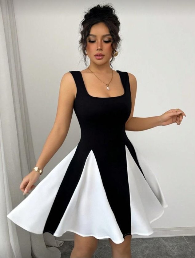 Kadın Kare Yaka Çift Renk Çan Etek Detay Mini Elbise — görsel 1/4
