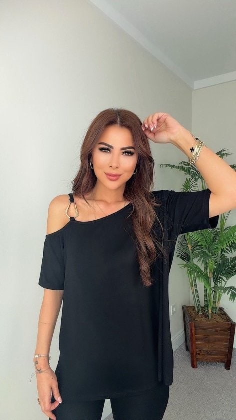 Kadın Kısa Kollu Tek Omuzdan Askılı Toka Detaylı Viskon Bluz — görsel 1/3