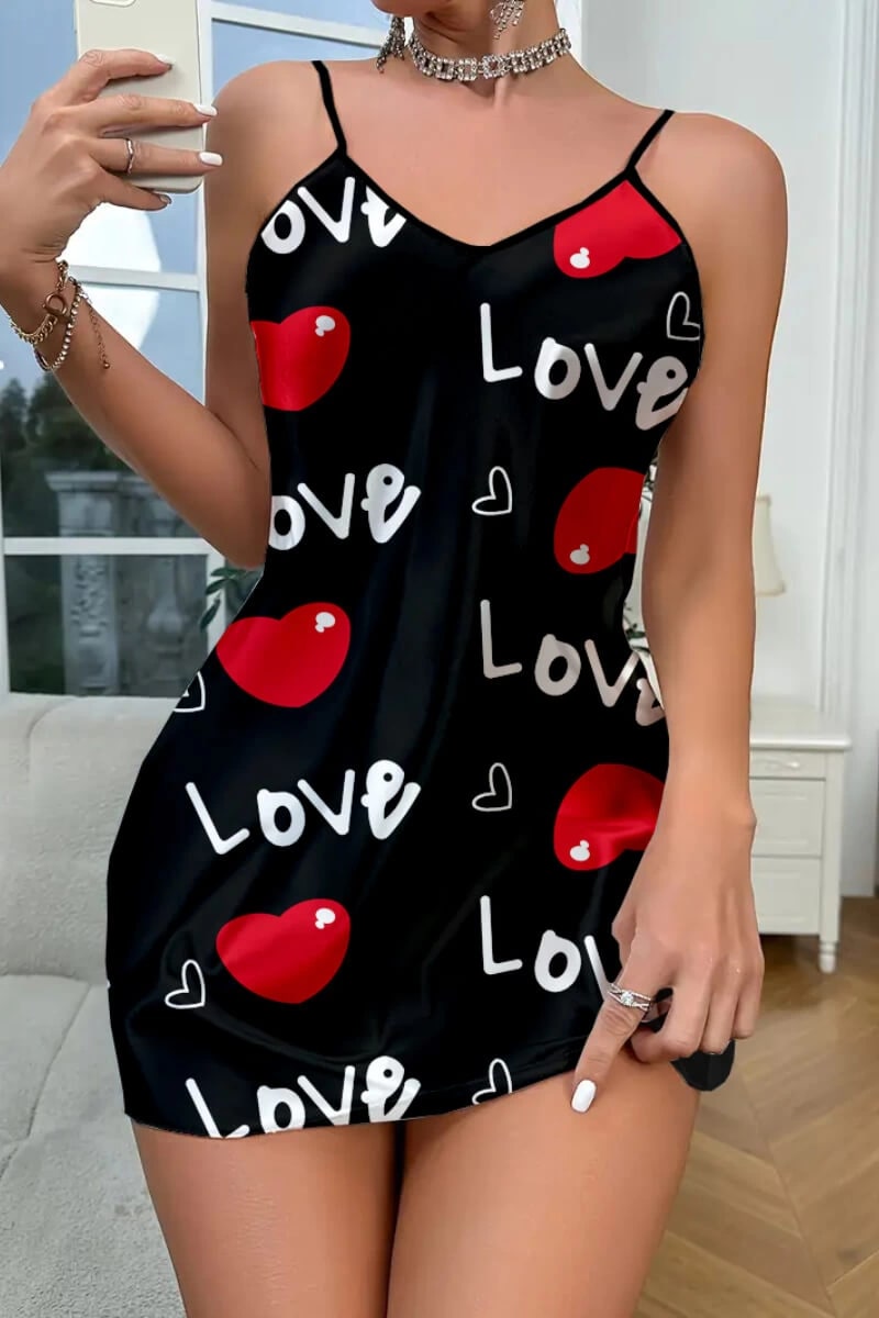 Love Desenli Siyah Saten Gecelik — görsel 1/5